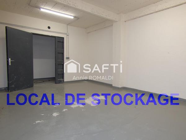 LOCAL COMMERCIAL DE STOCKAGE  107 M2 SITUE IDEALEMENT