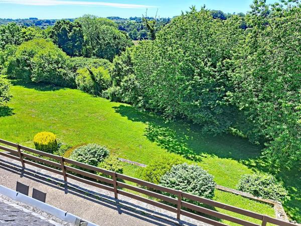 MAISON SPACIEUSE  de 6 PIECES AVEC VUE DÉGAGÉE – ENVIRONNEMENT CAMPAGNE ET BOIS