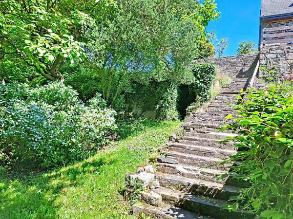 MAISON SPACIEUSE  de 6 PIECES AVEC VUE DÉGAGÉE – ENVIRONNEMENT CAMPAGNE ET BOIS