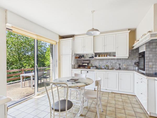 MAISON SPACIEUSE  de 6 PIECES AVEC VUE DÉGAGÉE – ENVIRONNEMENT CAMPAGNE ET BOIS