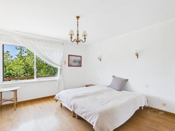 MAISON SPACIEUSE  de 6 PIECES AVEC VUE DÉGAGÉE – ENVIRONNEMENT CAMPAGNE ET BOIS
