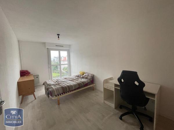 Appartement à louer 5 pièces 103.49m² Billère (64140)