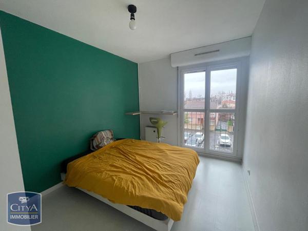 Appartement à louer 5 pièces 103.49m² Billère (64140)