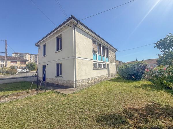 Maison Maison Familiale 5 pièce(s) 142.25 m2 - Fort potentiel d'évolution - Possibilité de créer plusieurs logements ! 142.25 m²