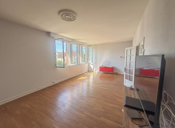 Maison Maison Familiale 5 pièce(s) 142.25 m2 - Fort potentiel d'évolution - Possibilité de créer plusieurs logements ! 142.25 m²
