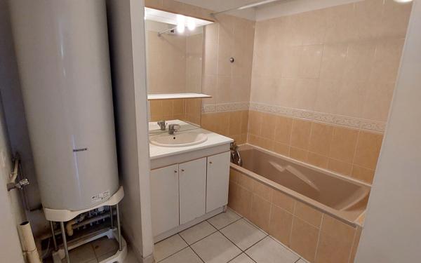 Appartement à vendre    3 pièces •  Manosque