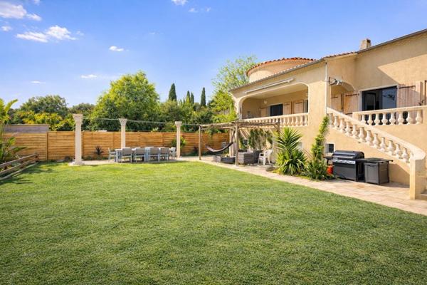 Votre futur été se prépare ici ! Besoin d'espace ? On a ce qu'il vous faut !