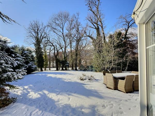 Divonne-les-Bains (01220) Proche du Golf, magnifique Villa rénovée