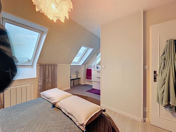 A vendre Angers Lac de Maine bois de Molières, maison 3 chambres dont une suite parentale, séjour donnant sur terasse puis jardin, cuisine indépendante aménagée équipée,jardin clos garage.