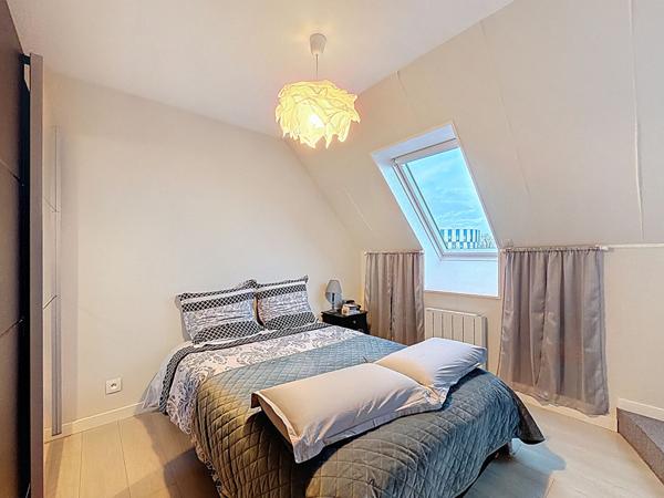 A vendre Angers Lac de Maine bois de Molières, maison 3 chambres dont une suite parentale, séjour donnant sur terasse puis jardin, cuisine indépendante aménagée équipée,jardin clos garage.