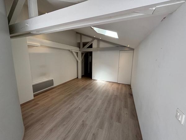 Appartement à louer T2 vide hyper centre Mont De Marsan patio