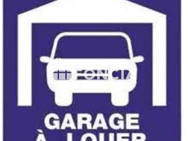 Location Parking 11 m² - 8 RUE DES LAVANDERIES Sable Sur Sarthe 72300