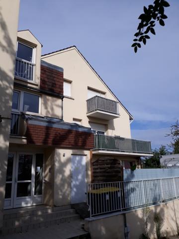 Appartement Fontenay Le Fleury 2 pièce(s) 42 m2