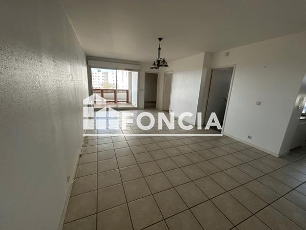 Location Appartement 3 pièces 67 m² - 66 AVENUE DANIEL HEDDE Royan 17200
