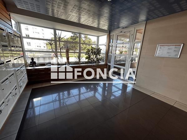 Location Appartement 3 pièces 67 m² - 66 AVENUE DANIEL HEDDE Royan 17200