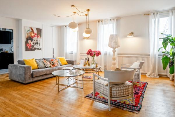 16000 Angoulême - Appartement de standing – Grand espace de 150 m² – Plateau d’Angoulême – 3 chambres – 2 suites parentales – 3 dressings – 3 WC – cave