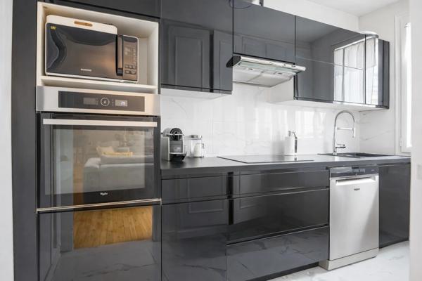 16000 Angoulême - Appartement de standing – Grand espace de 150 m² – Plateau d’Angoulême – 3 chambres – 2 suites parentales – 3 dressings – 3 WC – cave