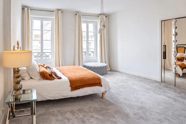 16000 Angoulême - Appartement de standing – Grand espace de 150 m² – Plateau d’Angoulême – 3 chambres – 2 suites parentales – 3 dressings – 3 WC – cave