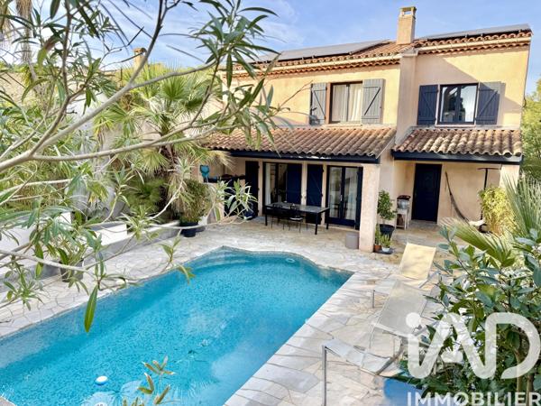 Maison à vendre 5 pièces 125 m² Fréjus