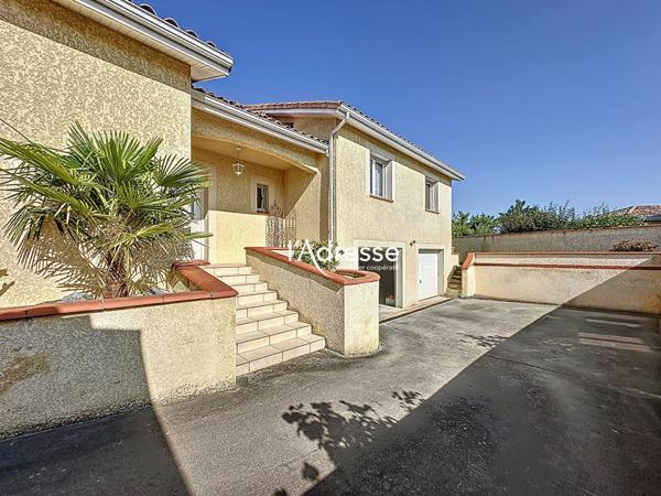 Exclusivité l'Adresse Immobilier - La Salvetat Saint Gilles - Maison T4 de 137m² avec un grand sous-sol de 70m² sur un terrain de 731m²