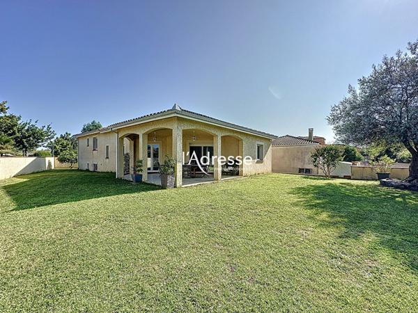 Exclusivité l'Adresse Immobilier - La Salvetat Saint Gilles - Maison T4 de 137m² avec un grand sous-sol de 70m² sur un terrain de 731m²