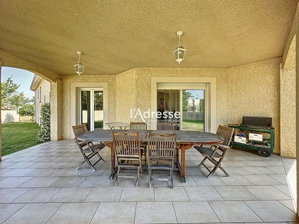 Exclusivité l'Adresse Immobilier - La Salvetat Saint Gilles - Maison T4 de 137m² avec un grand sous-sol de 70m² sur un terrain de 731m²