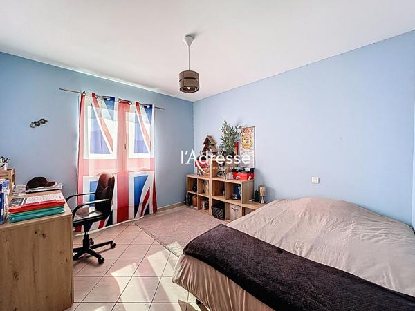 Exclusivité l'Adresse Immobilier - La Salvetat Saint Gilles - Maison T4 de 137m² avec un grand sous-sol de 70m² sur un terrain de 731m²