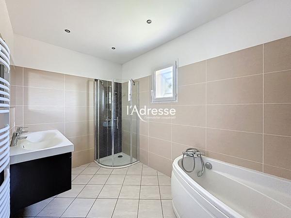 Exclusivité l'Adresse Immobilier - La Salvetat Saint Gilles - Maison T4 de 137m² avec un grand sous-sol de 70m² sur un terrain de 731m²