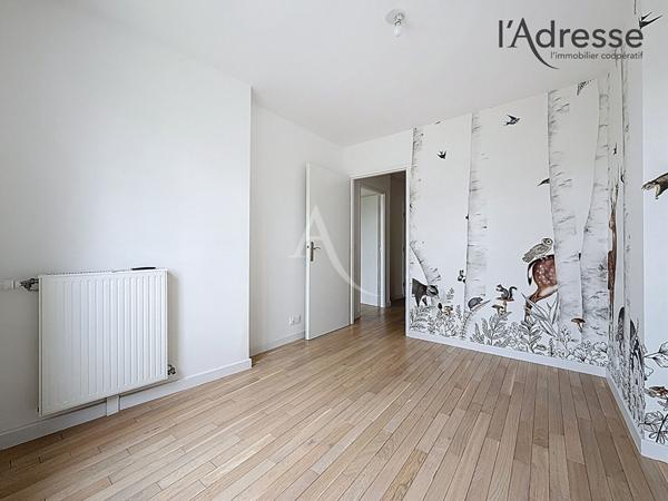 PUTEAUX/ Bergères - Appartement 4 pièces 82m² - 2 Terrasses - 1 Parking