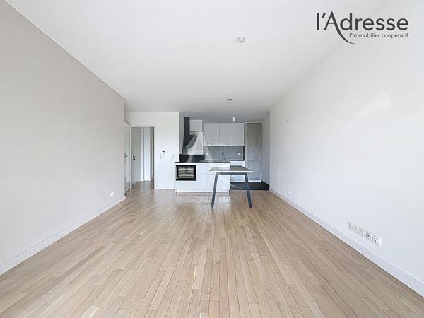 PUTEAUX/ Bergères - Appartement 4 pièces 82m² - 2 Terrasses - 1 Parking