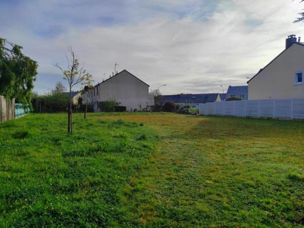 Saint-Marc sur mer - Terrain constructible 770 m²