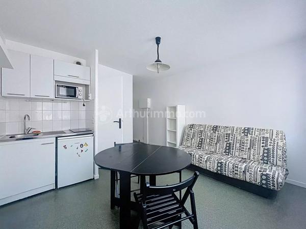 Location                                                      Appartement
                        
                     1 pièces                      20 m2                     à Clermont-Ferrand
