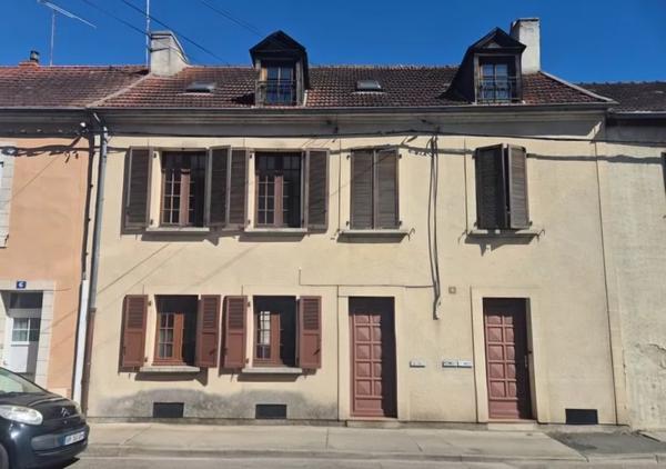 Immeuble 87 920 € Montluçon 135 m² DPE F