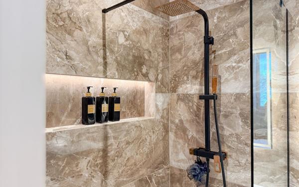 Appartement à vendre    2 pièces • 31,70 m2 Nice