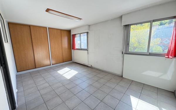 Appartement à vendre    7 pièces • 149,20 m2 Gap