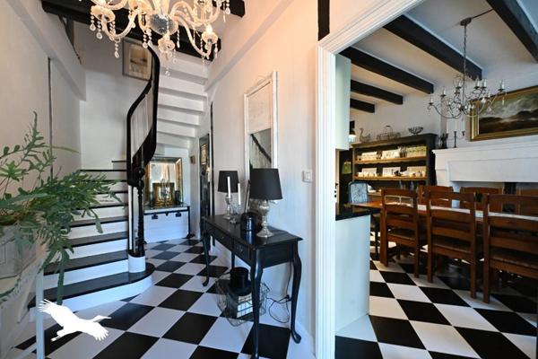 Maison à vendre 275 058 € La Chapelle 7 p 172 m² DPE E