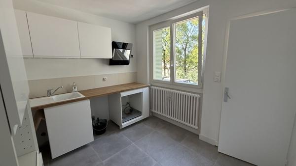 Appartement 209 862 € Bron 3 p 57 m² DPE D