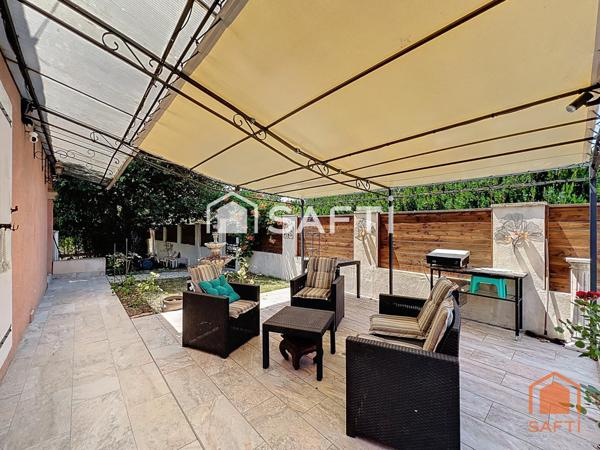 Villa de 90m² sur 857m² de terrain avec piscine