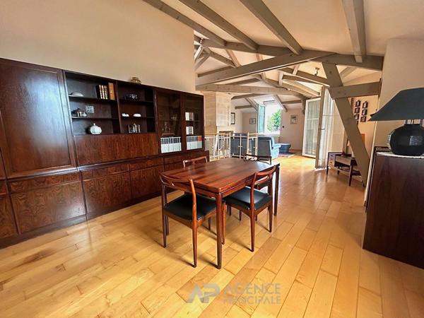 Appartement familial - La Rochelle €437 000 ** - Référence MR701