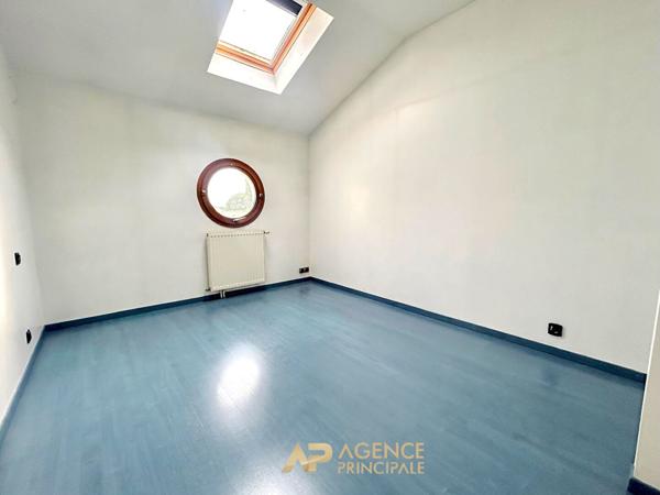 Appartement familial - La Rochelle €437 000 ** - Référence MR701