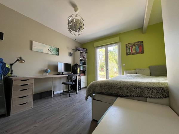 Maison à Étaules : charme et modernité