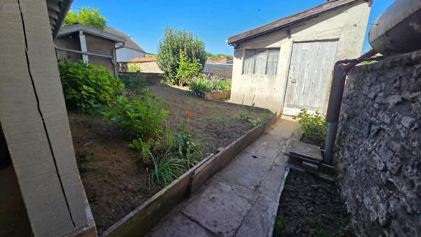 Corps de ferme à vendre à Vaux-sous-Aubigny en Haute-Marne (52190), ref :