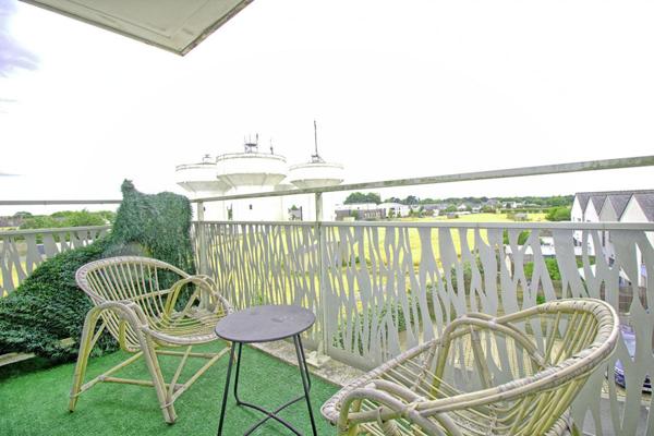 Bel appartement récent 66 m² avec terrasse PROCHE TRAM .AVRILLE/