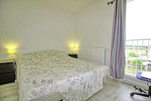 Bel appartement récent 66 m² avec terrasse PROCHE TRAM .AVRILLE/