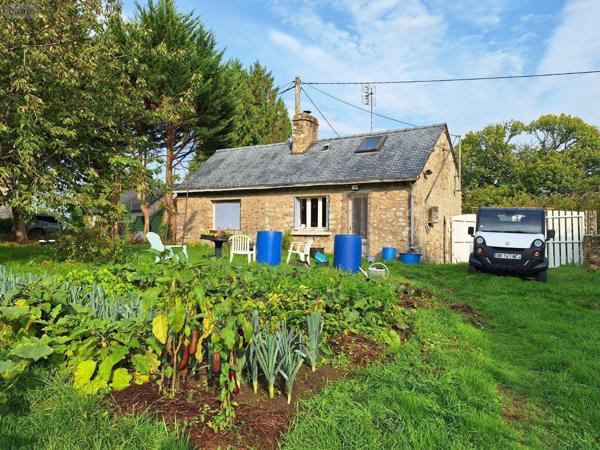 Maison rurale à vendre à Chailland en Mayenne (53420), ref : 53077-4