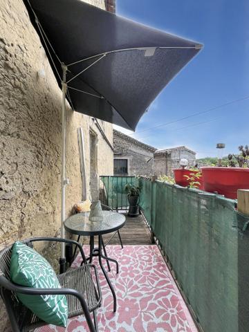 EXCLUSIVITE - MAISON DE VILLAGE AVEC TERRASSE