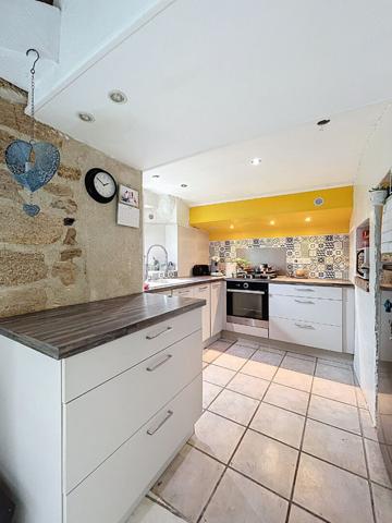 EXCLUSIVITE - MAISON DE VILLAGE AVEC TERRASSE