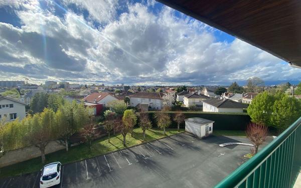 Appartement à louer    1 pièce • 32,95 m2 Poitiers