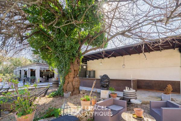 Mas provençal de caractère avec espace de réception et potentiel restaurant à Lambesc