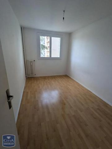 Appartement à louer 4 pièces 64.82m² Villeurbanne (69100)